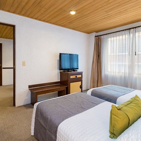 Hotel Suites Real 97 Богота Екстериор снимка