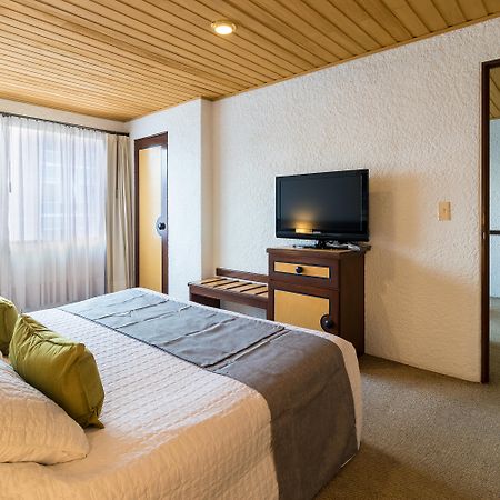 Hotel Suites Real 97 Богота Екстериор снимка