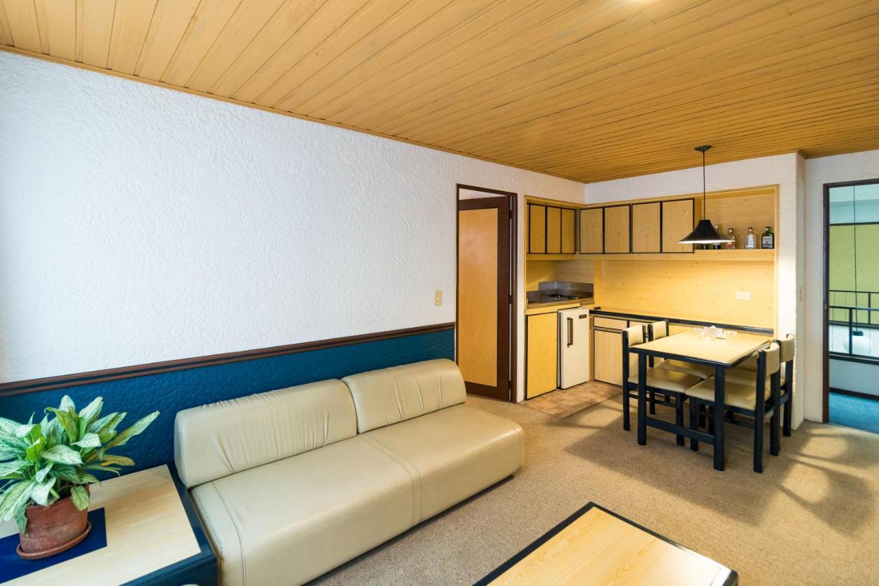 Hotel Suites Real 97 Богота Екстериор снимка