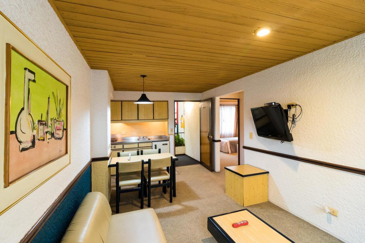 Hotel Suites Real 97 Богота Екстериор снимка