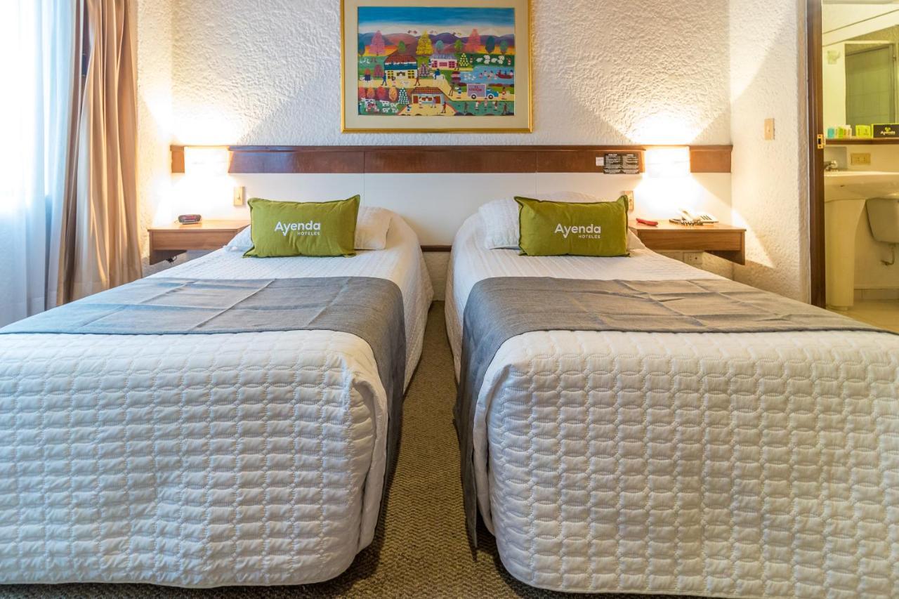 Hotel Suites Real 97 Богота Екстериор снимка
