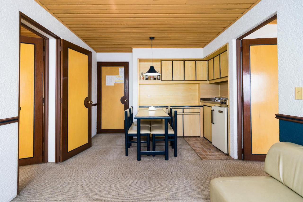 Hotel Suites Real 97 Богота Екстериор снимка